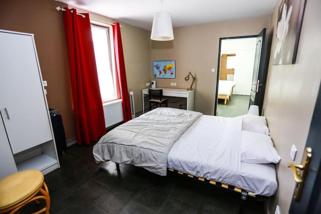 F3 80 M2 Longere Plain Pied Au Centre Auxonne. Villa Exteriör bild