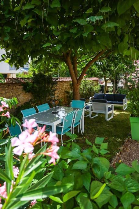 F3 80 M2 Longere Plain Pied Au Centre Auxonne. Villa Exteriör bild