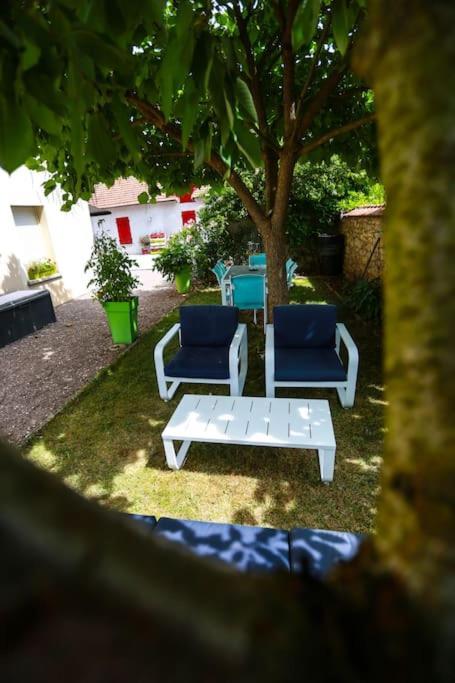 F3 80 M2 Longere Plain Pied Au Centre Auxonne. Villa Exteriör bild