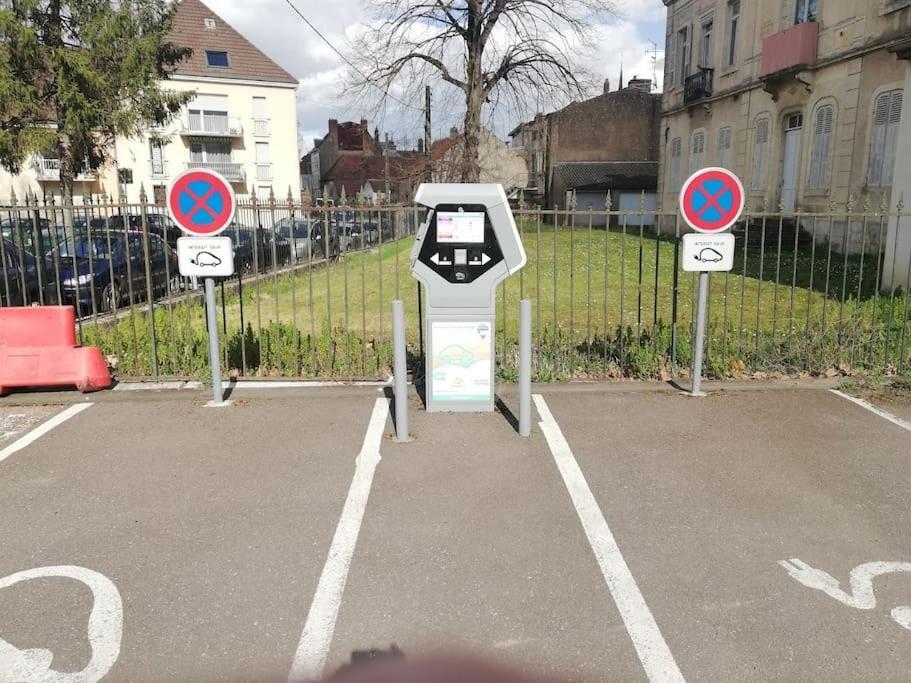 F3 80 M2 Longere Plain Pied Au Centre Auxonne. Villa Exteriör bild